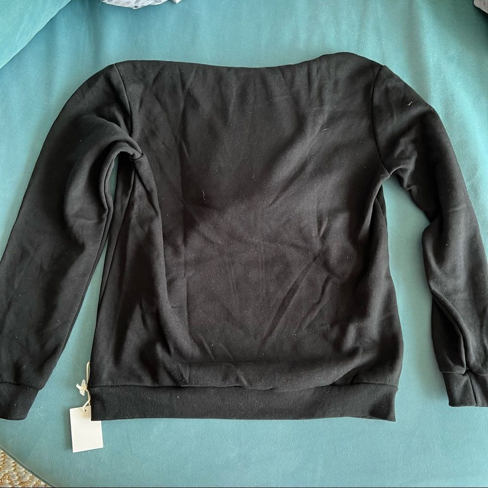 TStars Sweatshirt - Picture 4 of 10